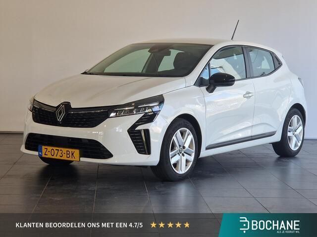 Blanc glacier (369) Gebruikt 2024 Renault Clio V Evolution Hatchback | € 18.200 (Eerlijke prijs) - Afbeelding 1/4