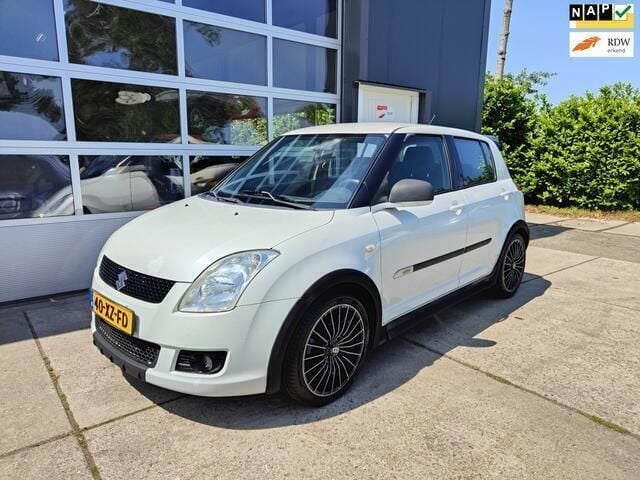 Wit Gebruikt 2007 Suzuki Swift Hatchback | € 1.850 (Super prijs) - Afbeelding 1/4