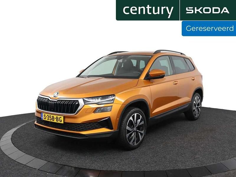 Oranje Occasion 2023 Skoda Karoq Business Line SUV | € 27.900 (Super prijs) - Afbeelding 1/4