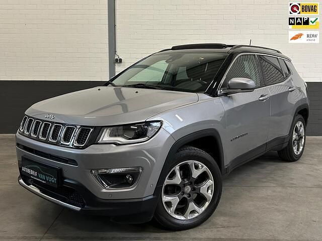 Zilver Gebruikt 2018 Jeep Compass Limited SUV | € 18.750 (Duur) - Afbeelding 1/4