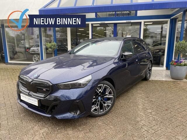 Blauw Gebruikt 2024 BMW i5 Comfort Edition Sedan | € 79.950 (Goede deal) - Afbeelding 1/4