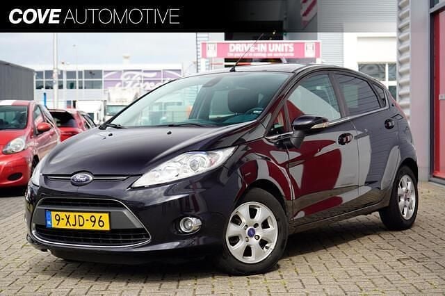 Zwart Gebruikt 2011 Ford Fiesta Ghia Hatchback | € 4.250 (Eerlijke prijs) - Afbeelding 1/4