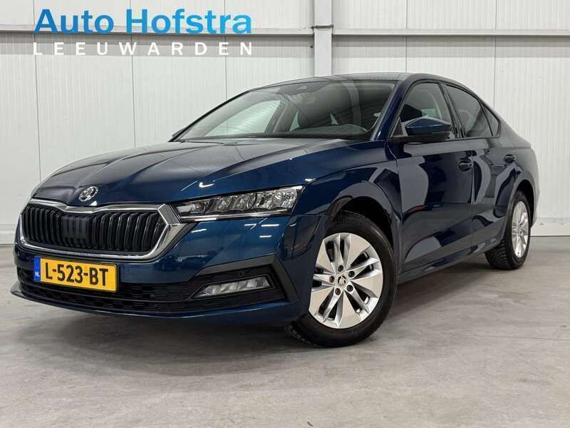 Blauw Gebruikt 2021 Skoda Octavia Business Line Hatchback | € 14.989 (Eerlijke prijs) - Afbeelding 1/4
