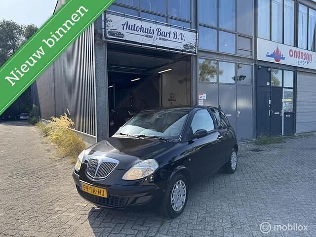 Zwart Gebruikt 2006 Lancia Ypsilon Hatchback | € 1.999 (Eerlijke prijs) - Afbeelding 1/4