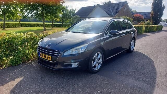 Grijs Gebruikt 2011 Peugeot 508 Active Stationwagen | € 1.950 (Eerlijke prijs) - Afbeelding 1/4