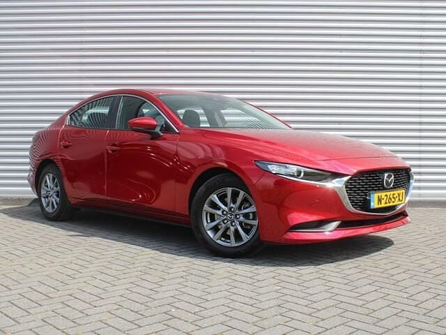 Occasion Mazda 3 Comfort 123 PK (90 kW) 2022 Rood Sedan