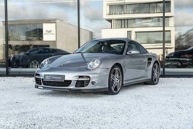 Zilver Gebruikt 2007 Porsche 997 Turbo Chrono Coupé | € 74.900 - Afbeelding 1/4