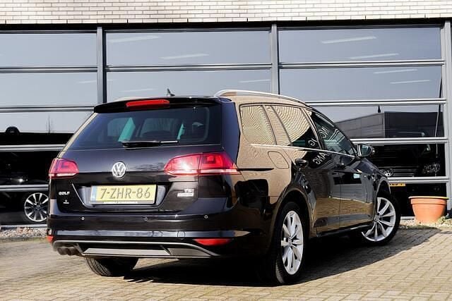 Occasion VW Golf VII Highline 123 PK (90 kW) 2015 Zwart Stationwagen