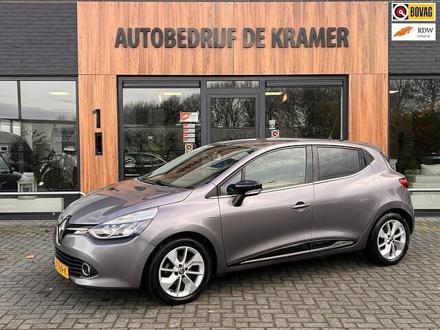 Grijs Occasion 2016 Renault Clio IV LIMITED Hatchback | € 6.650 (Eerlijke prijs) - Afbeelding 1/4