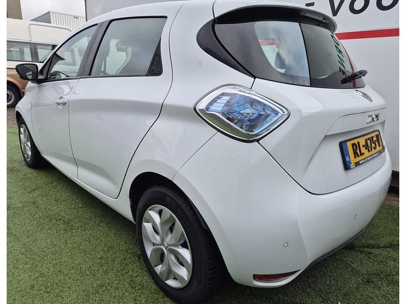 Occasion Renault Zoe Life 64 kW (88 PK) 2018 Wit Hatchback