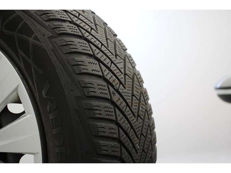 Occasion VW Golf VIII 90 PK (66 kW) 2022 Grijs Hatchback