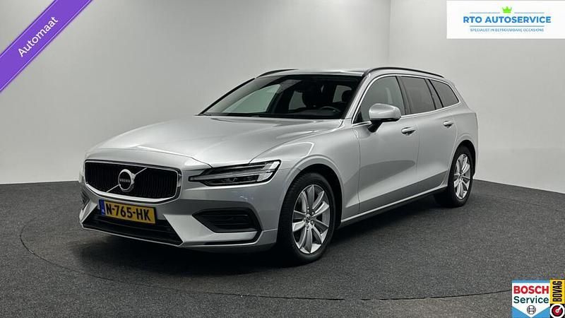 Grijs Gebruikt 2021 Volvo V60 Business Edition Stationwagen | € 24.500 - Afbeelding 1/4