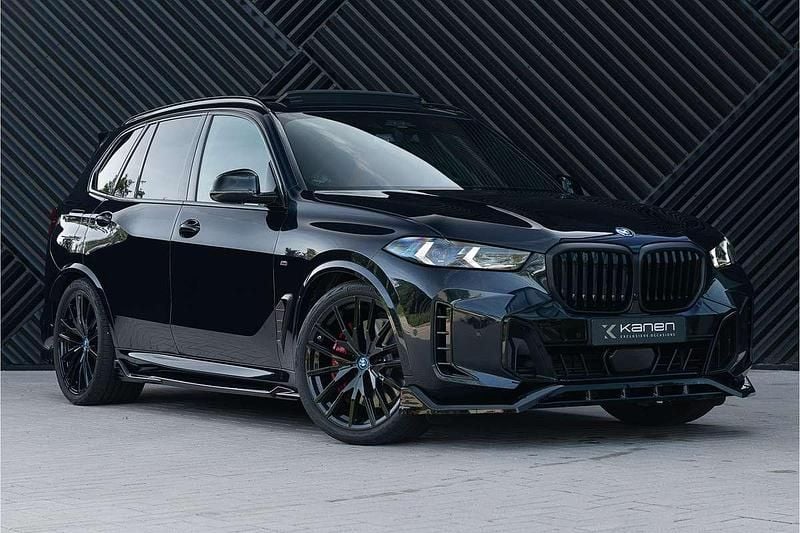 Zwart Gebruikt 2025 BMW X5 M Sport SUV | € 126.900 - Afbeelding 1/4