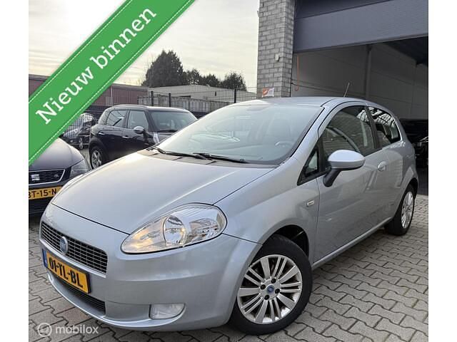 Occasion Fiat Grande Punto 77 PK (56 kW) 2006 Grijs Hatchback
