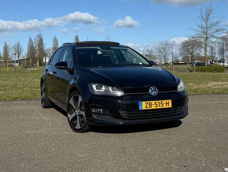 Zwart Gebruikt 2013 VW Golf VII Highline Stationwagen | € 10.750 (Duur) - Afbeelding 1/4