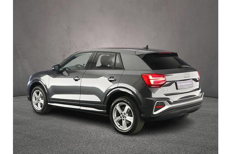 Nieuw Audi Q2 Basis 150 PK (110 kW) 2025 Daytonagrijs pareleffect SUV