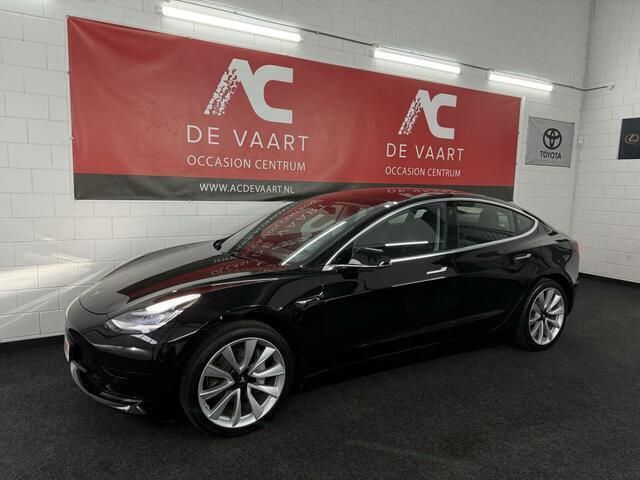 Zwart Gebruikt 2019 Tesla Model 3 Standard Range Sedan | € 17.999 (Eerlijke prijs) - Afbeelding 1/4