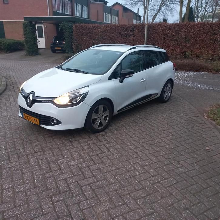 Occasion 2014 Renault Clio IV Stationwagen | € 3.750 (Eerlijke prijs) - Afbeelding 1/4