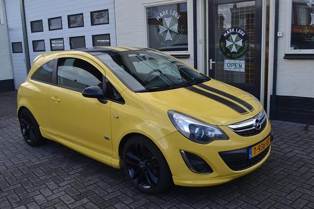 Geel Gebruikt 2013 Opel Corsa Cosmo Hatchback | € 4.900 (Eerlijke prijs) - Afbeelding 1/4