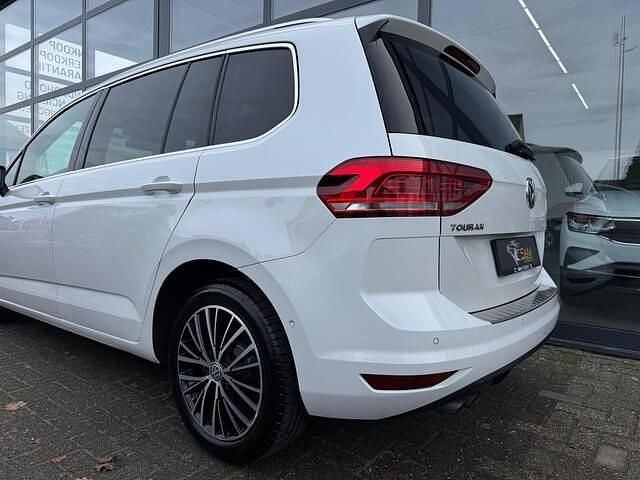 Occasion VW Touran Highline 150 PK (110 kW) 2017 Wit MPV