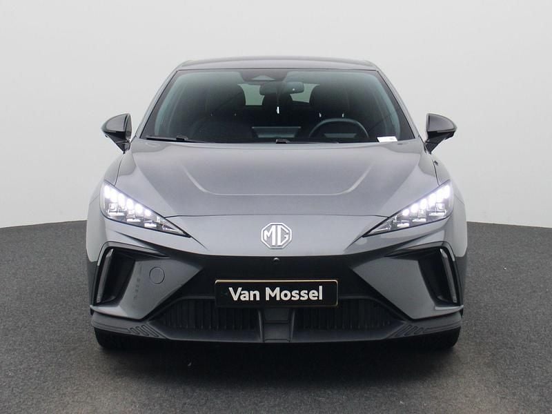 Occasion MG MG4 EV Luxury 150 kW (204 PK) 2023 Grijs Hatchback