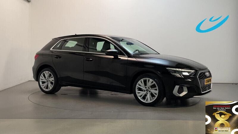 Zwart Gebruikt 2021 Audi A3 Sportback e-tron Business Sedan | € 22.400 (Eerlijke prijs) - Afbeelding 1/3