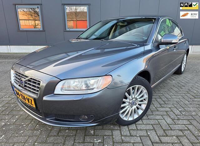 Grijs Occasion 2006 Volvo S80 Summum Sedan | € 7.950 (Eerlijke prijs) - Afbeelding 1/4
