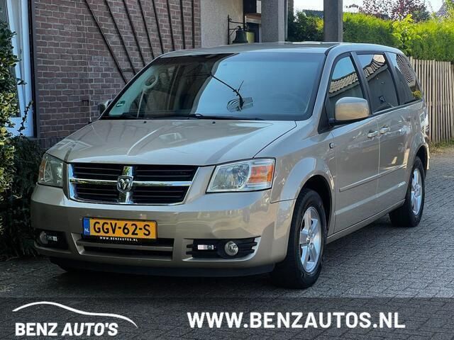 Geel Gebruikt 2009 Chrysler Grand Voyager MPV | € 14.999 (Eerlijke prijs) - Afbeelding 1/4