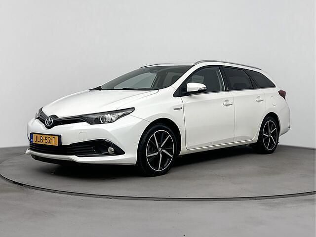 Occasion Toyota Auris Touring Sports 136 PK (100 kW) 2019 Wit Stationwagen