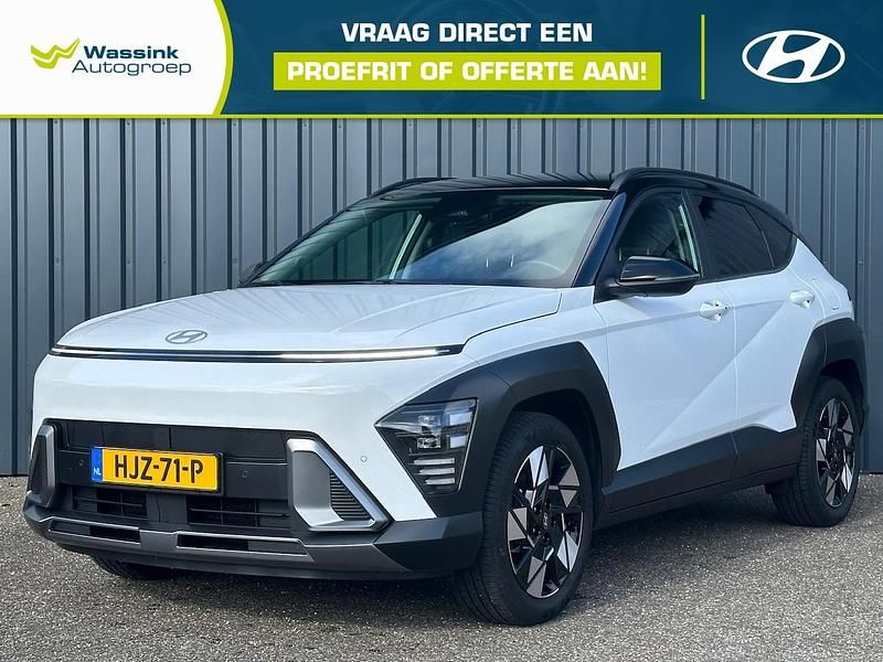 Wit Gebruikt 2025 Hyundai Kona Comfort SUV | € 31.895 (Eerlijke prijs) - Afbeelding 1/4