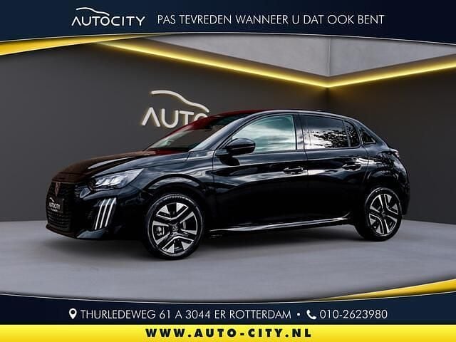 Zwart, metallic lak Gebruikt 2024 Peugeot 208 Allure Hatchback | € 20.950 (Super prijs) - Afbeelding 1/4