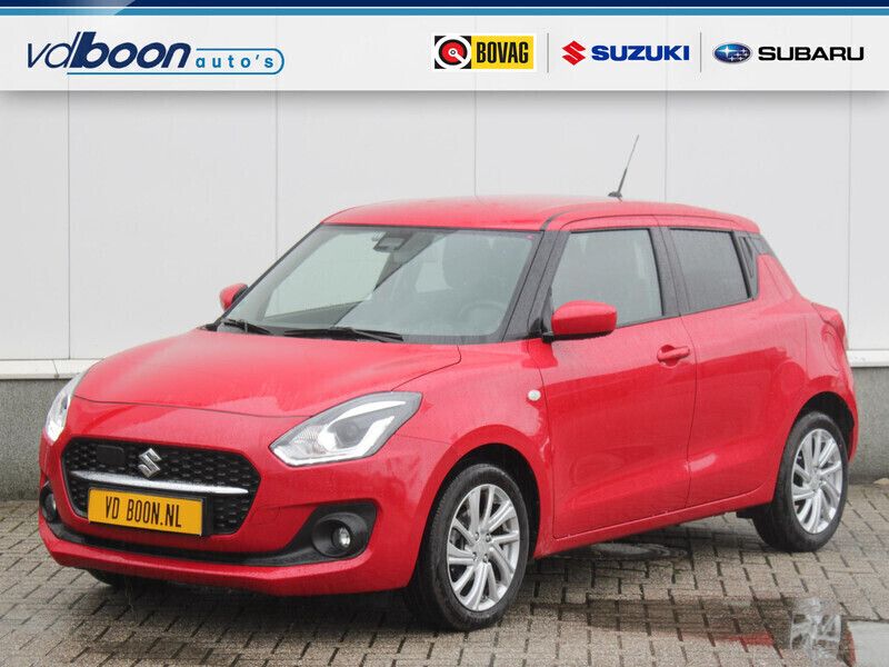 Rood Gebruikt 2023 Suzuki Swift Hatchback | € 20.790 (Eerlijke prijs) - Afbeelding 1/4