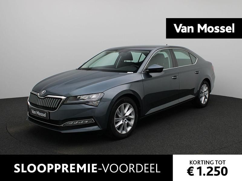 Grijs Occasion 2021 Skoda Superb Business Line Stationwagen | € 23.945 (Super prijs) - Afbeelding 1/3