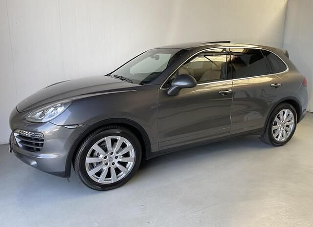 Occasion Porsche Cayenne 239 PK (175 kW) 2011 Grijs SUV