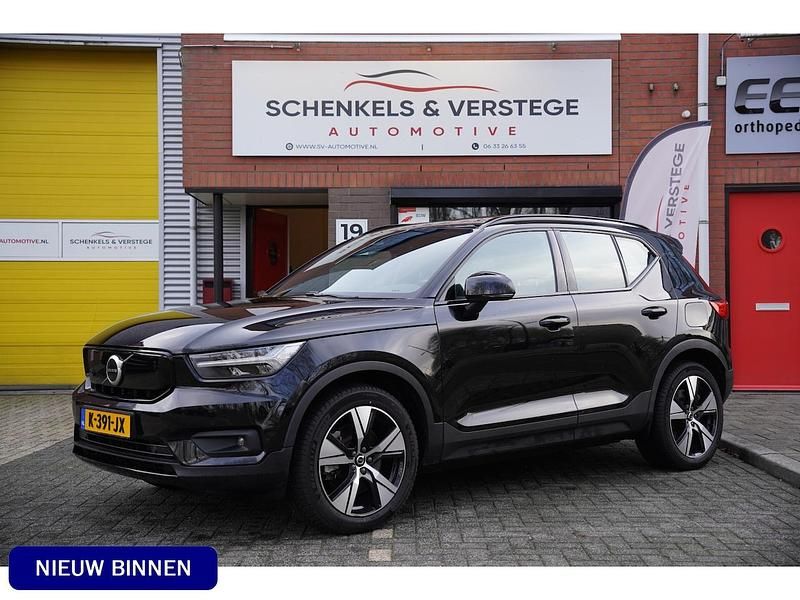 Zwart (metallic) Occasion 2020 Volvo XC40 R-Design SUV | € 18.695 (Super prijs) - Afbeelding 1/4