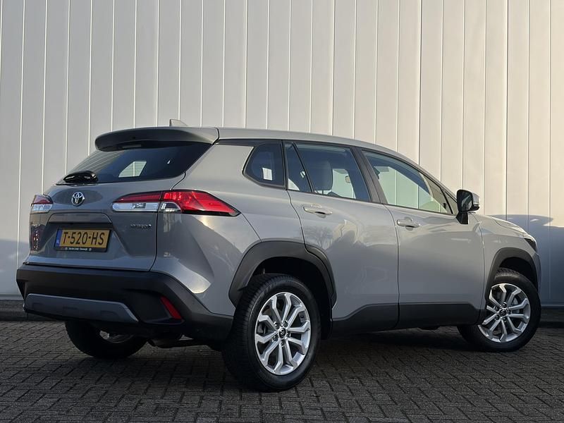 Occasion Toyota Corolla Cross Active 197 PK (144 kW) 2023 Grijs SUV