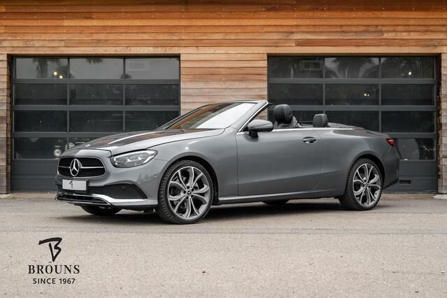 Grijs Gebruikt 2021 Mercedes E200 Cabriolet | € 55.950 (Duur) - Afbeelding 1/4