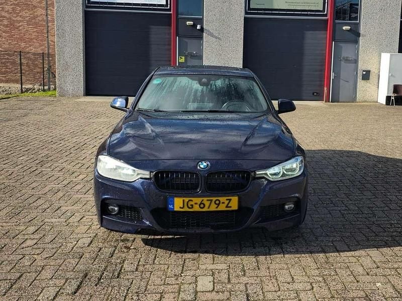 Occasion BMW 330e 184 PK (135 kW) 2016 Blauw Sedan