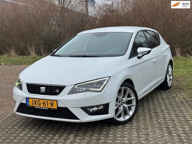 Occasion Seat Leon CONNECT 180 PK (132 kW) 2016 Wit (metallic) Hatchback