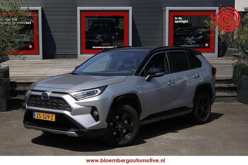 Grijs Gebruikt 2019 Toyota RAV4 Hybrid SUV | € 32.900 (Iets duurder) - Afbeelding 1/4