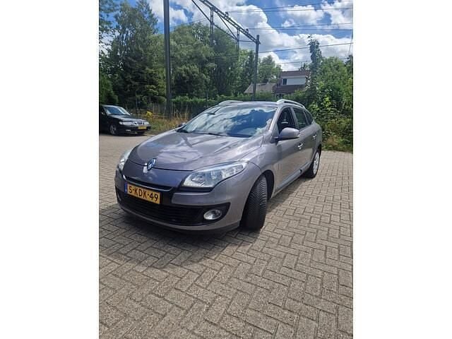 Grijs Gebruikt 2013 Renault Mégane GrandTour Expression Stationwagen | € 3.950 (Goede deal) - Afbeelding 1/4