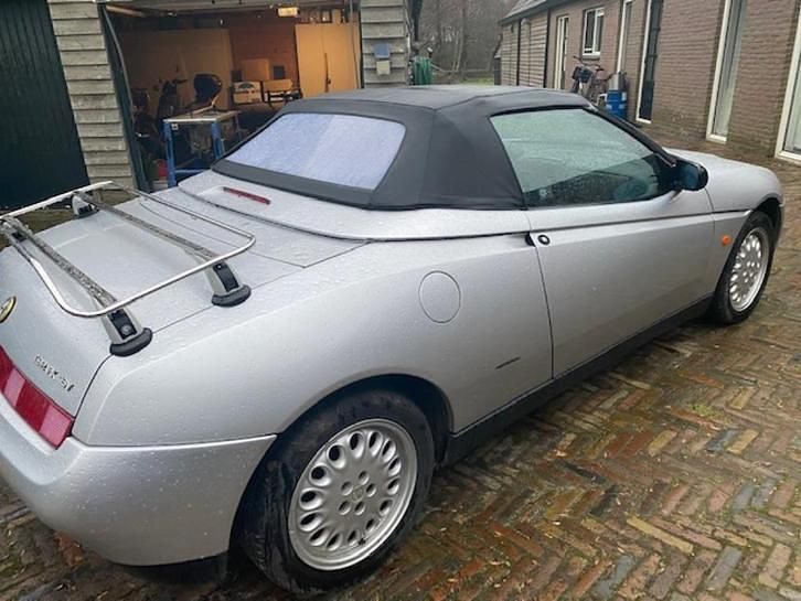 Gebruikt 1996 Alfa Romeo Spider Cabriolet | € 7.000 - Afbeelding 1/3