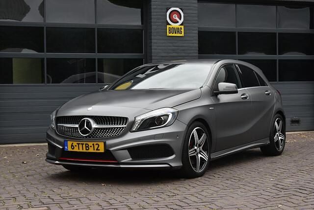 Occasion Mercedes A250 Ambition 211 PK (155 kW) 2014 Grijs Hatchback