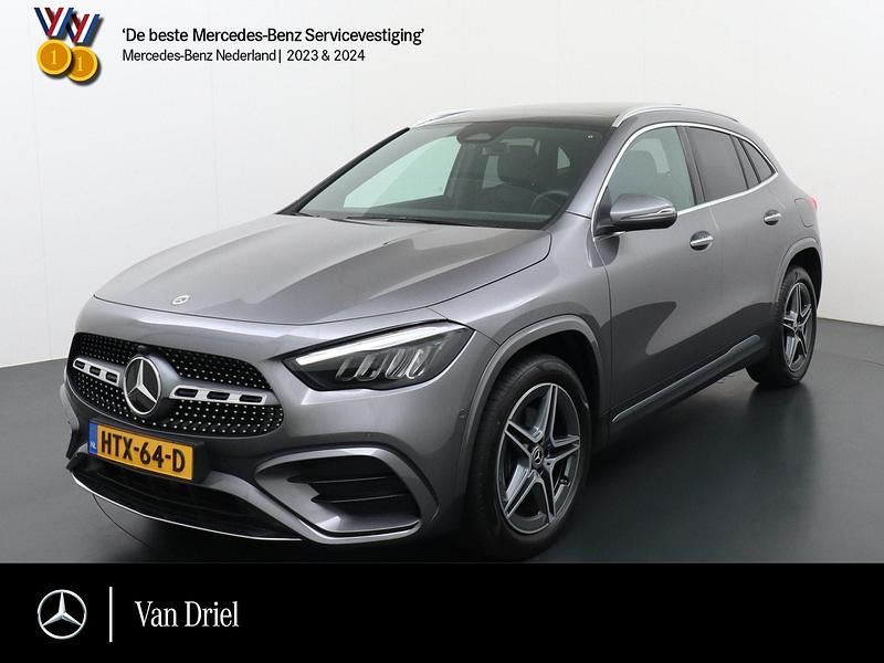 Grijs Gebruikt 2024 Mercedes GLA250 AMG line SUV | € 52.950 (Duur) - Afbeelding 1/4