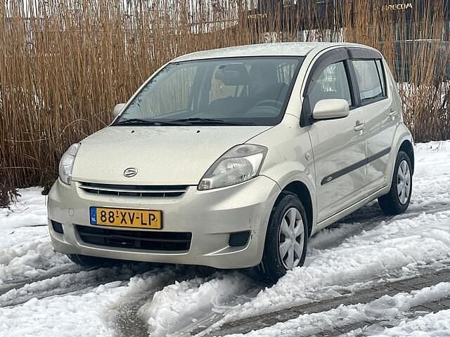 Occasion Daihatsu Sirion 91 PK (66 kW) 2007 Beige Hatchback