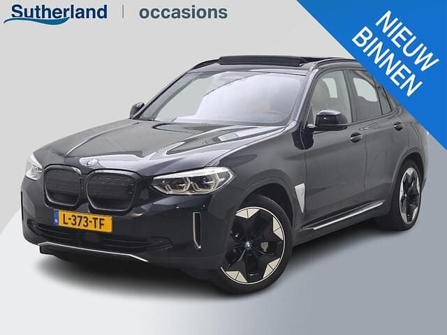 Zwart Gebruikt 2021 BMW iX3 Executive SUV | € 35.400 (Goede deal) - Afbeelding 1/4