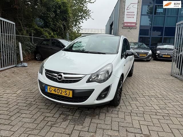 Wit Occasion 2013 Opel Corsa OPC Hatchback | € 5.249 (Eerlijke prijs) - Afbeelding 1/4