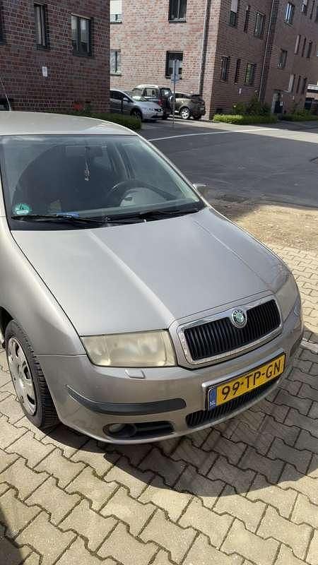 Gebruikt 2006 Skoda Fabia Classic Sedan | € 1.100 (Eerlijke prijs) - Afbeelding 1/4