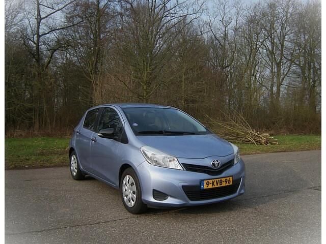 Occasion Toyota Yaris Comfort 69 PK (50 kW) 2012 Blauw (metallic) Hatchback
