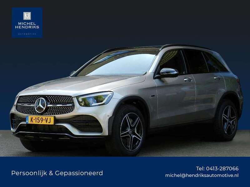 Grijs Gebruikt 2021 Mercedes GLC300e AMG SUV | € 47.750 (Eerlijke prijs) - Afbeelding 1/4